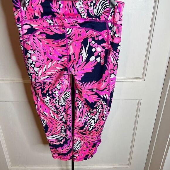 Lilly Pulitzer Womens Floral Cropped Luxletic Leggings Pink Navy Size Small - Picture 8 of 8